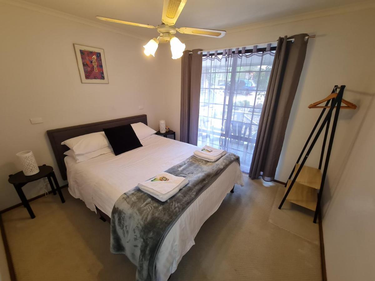 Barossa Country Cottages Lyndoch Екстериор снимка